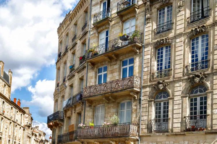 Achat d'appartement : comment choisir son agence immobilière à Bordeaux ?